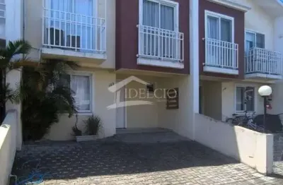 Casa com 3 quartos para alugar na rua maranhão, 139, boneca do iguaçu, são josé dos pinhais, 110 m2 por r$ 5.700