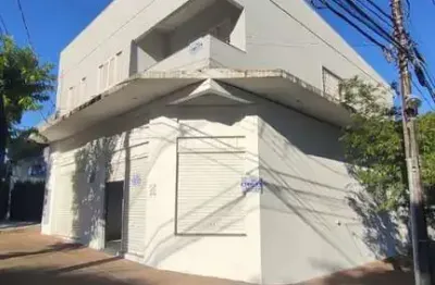 Apartamento com 3 quartos para alugar na Rua Vitório Balani, 714, Zona 05, Maringá