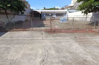 Casa com 4 quartos para alugar na Avenida Brasil, 636, Zona 08, Maringá