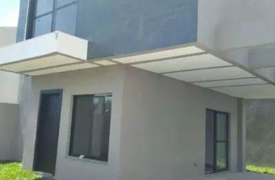 Sobrado com 3 quartos a venda sendo 1 suíte e 3 vagas de garagem.