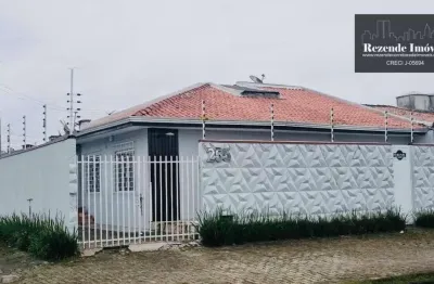 Casa com 3 quartos à venda na Rua Renato Leone, 255, Parque São João, Paranaguá