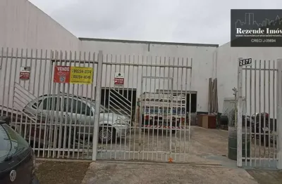 Prédio à venda na Rua Cegonha, 2078, Gralha Azul, Fazenda Rio Grande