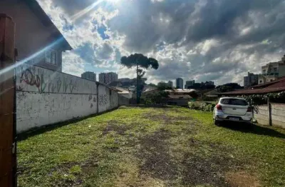 Terreno à venda na Rua Marechal Althayr Roszanniy, 111, Capão Raso, Curitiba