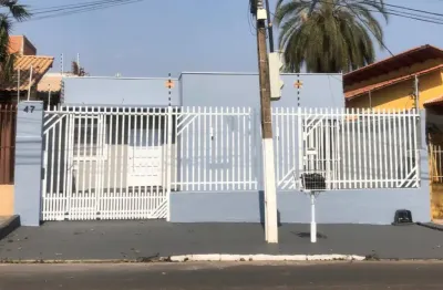Casa comercial, recanto dos passáros, 06 salas, 01 quartos suíte, climatizada - valor  5.500,00