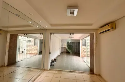 Casa ampla, condomínio rio coxipó, com piscina, 03 quartos sendo 01 suíte - valor 4.200,00