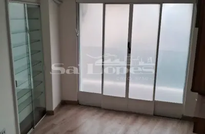Linda sala comercial para locação com 80m² ar condicionado, sacada e mais...venha conferir!