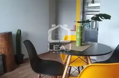 Apartamento á venda possui  40 m², com 2 dormitórios, sala e 1 vaga de garagem. no valor de r$240.0