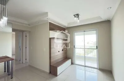 Apartamento no campo limpo com 2 quartos sendo uma suíte  e com sacada envidraçada ao lado do shopp