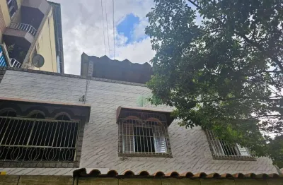 Casa 03 quartos, estilo sobrado, em excelente localização a venda bairro ipiranga em juiz de fora - mg