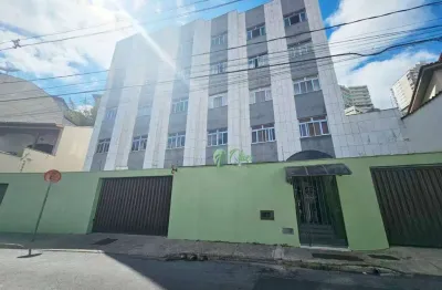 Apartamento 02 quartos, garagem e área externa a venda bairro granbery em juiz de fora - mg
