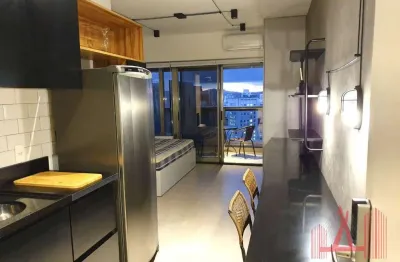 Studio mobiliado à venda ou locação com 1 dormitório, 1 vaga de garagem, com 27 m² - república