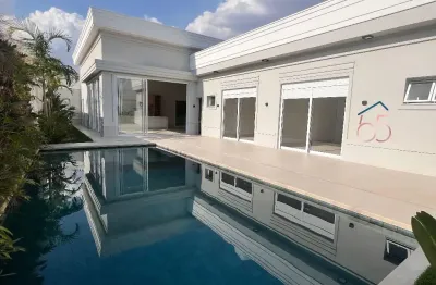 Casa em condomínio fechado com 4 quartos à venda na Avenida B, 3, Morada dos Nobres, Cuiabá