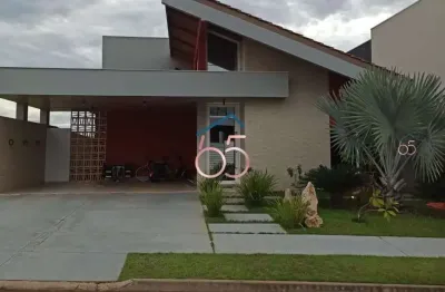 Casa com 3 quartos à venda na Rua Leonina Nunes da Cunha, 1, Petrópolis, Várzea Grande