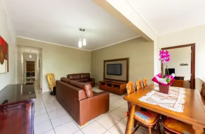 Sobrado à venda | 240 m2 | 2 dormitórios (1 suíte) | 2 vagas na casa verde!