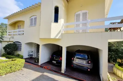 Casa à venda de 278m² | 3 dorms (1 suíte) | living 3 ambientes | área de lazer | 4 vagas no mandaqui