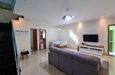 Casa à venda | 140m2 | 3 dormitórios ( 3 suítes ) | 2 vagas  vila augusta!