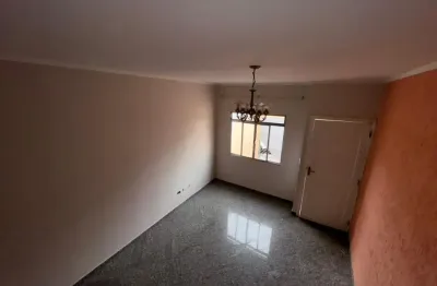 Sobrado para locação| 130m²| 2 dormitórios| 3 vagas em vila nivi| sp!