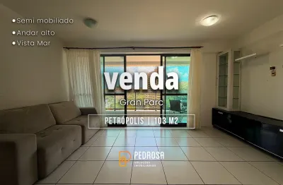 Apartamento a venda de 103m2 com 3 quartos e varanda vista mar em petrópolis