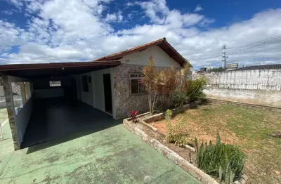 Casa com 3 quartos para alugar na rua professor clementino de brito, 196, capoeiras, florianópolis por r$ 6.000