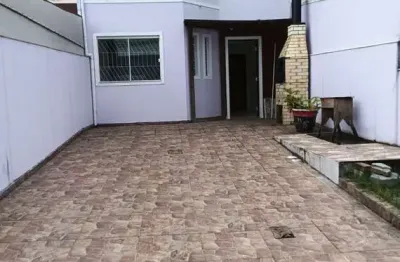 Casa com 3 quartos para alugar na rua valmira da silva, 169, forquilhas, são josé por r$ 3.100