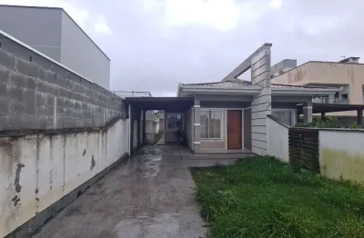 Casa com 2 quartos para alugar na rua domingos barbosa, 349, forquilhas, são josé por r$ 3.200
