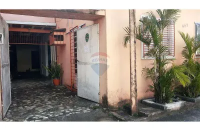 Casa com 373 m² para uso comercial em casa amarela. aproveite a ocasião.