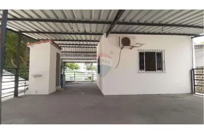 Casa comercial com 06 salas em espinheiro/recife - a poucos metros da agamenom magalhães