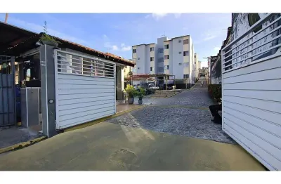 Apartamento com 2 quartos e vaga de garagem coberta em Casa Amarela Recife