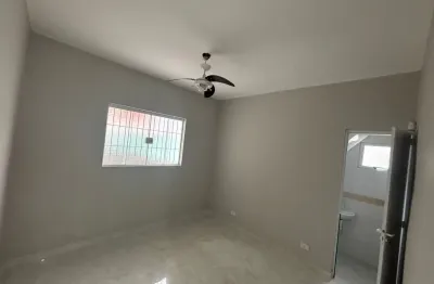 Vendo linda casa lado praia com 3 dormitórios em itanhaém aceita financiamento