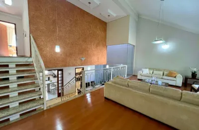 Sobrado à venda  4 quartos, ampla área de lazer e 368 m² construído