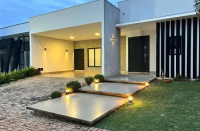 Casa em marialva, condomínio fechado, piscina, 03 suítes com 290m2