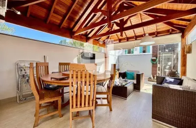 Casa com 3 quartos à venda, 152 m² por r$ 665.000 - aeroporto - juiz de fora/mg