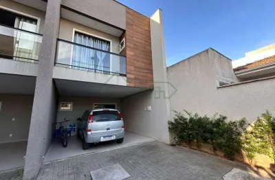 Casa geminada em condomínio | saguaçu | 01 suíte com closet + 02 e escritório