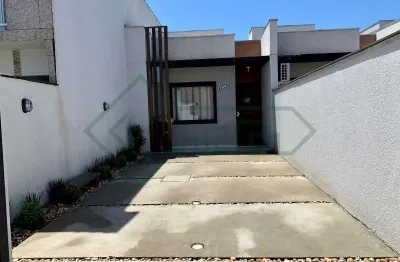 Linda casa geminada no jardim paraíso | semimobiliada | edícula nos fundos