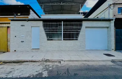 Casa com 3 quartos à venda no Jardim de Alá, Juiz de Fora 