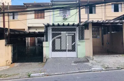 Casa sobrado de 101 m² na av. bolonha com 04 quartos, próximo ao pegpese.