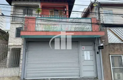 Sobrado Amplo com Potencial de Renda - Ideal para morar ou investir