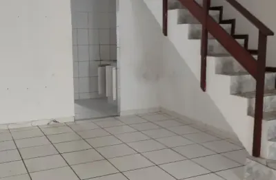 Petromar village  2/4, varandas, área livre nos fundos, escriturada, stella maris oportunidade!