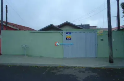 Casa com 2 quartos para alugar na Rua Sebastião de Paula, Vila Real, Hortolândia