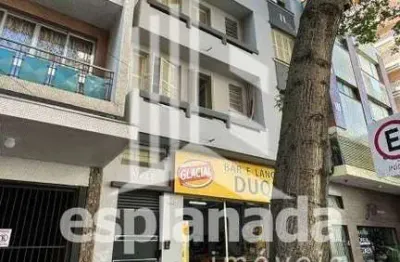 Apartamento com 2 quartos para alugar na rua duque de caxias, 1382, centro, porto alegre, 70 m2 por r$ 2.300