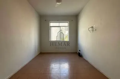 Apartamento 5 min praia do forte, 2 quartos, dep. completa, vaga. passagem.