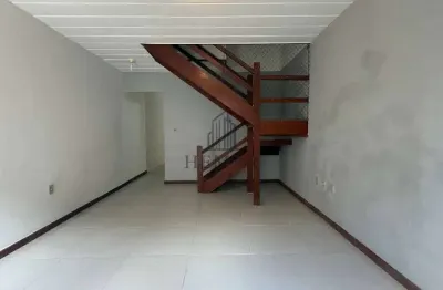 Locação fixa casa duplex, 2 quartos, 2 banheiros, 1 vaga. palmeiras.