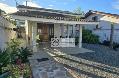 Casa Térrea à Venda na Praia de Itaguaçu – São Francisco do Sul/SC