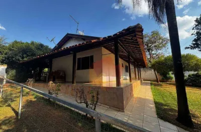 Bairro praia dos namorados – chácara com 2 quartos, piscina e espaço gourmet