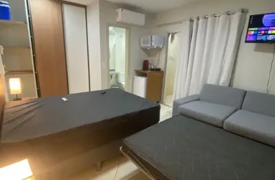Apartamento 1/4 mobiliado vista para as piscinas - bairro turista 1 poucos metros shopping Singapura