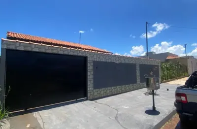 Casa com 3 quartos à venda na Avenida B, Setor Bela Vista, Caldas Novas