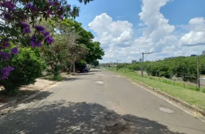 Terreno de 307 m2 em ótima localização para uso residencial e/ou comercial. paralelo à rod. dos andradas no bairro ponte alta em valinhos.