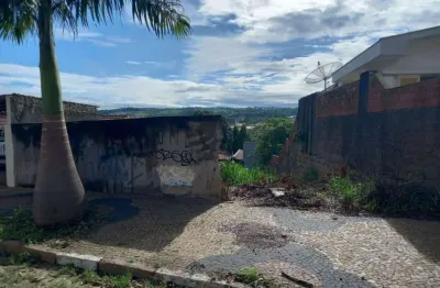 Ótimo terreno com 406 m2 no são cristóvão, com ótimo preço! ótima localização para construção residencial e/ou comercial.