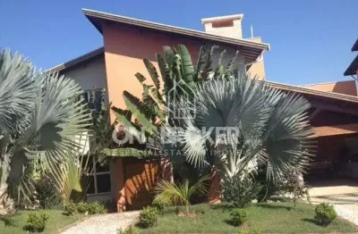 Casa 4 dorm.4 suítes, (1 térrea), closets, salas estar, jantar e tv, piscina, churrasq., amplo quintal, ótima iluminação natural.