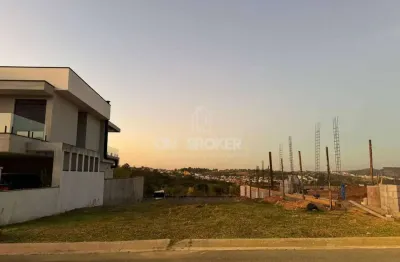 Lote/Terreno a venda com 330m² - Condomínio Colline di Parma - Valinhos